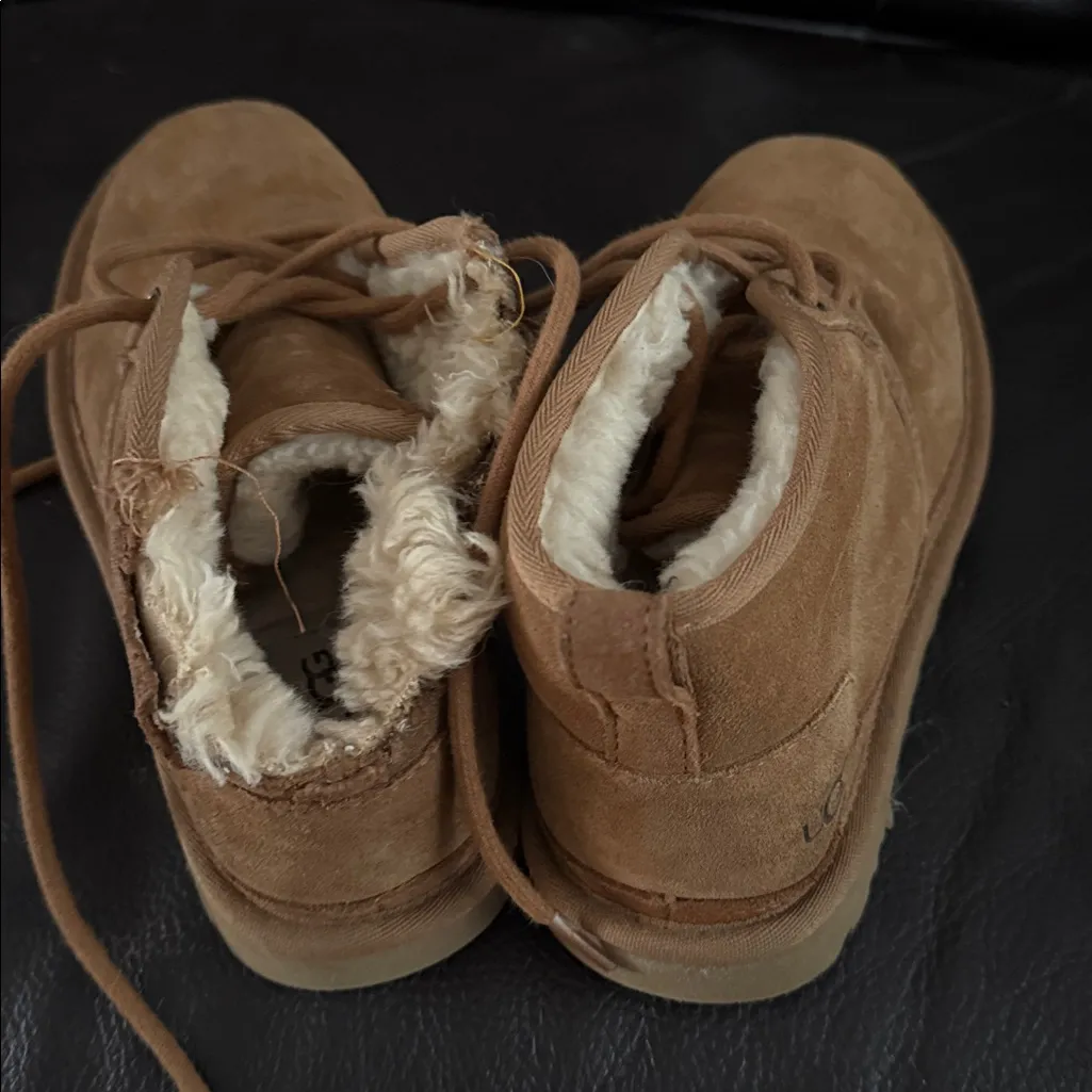 UGG Tan Boots with Fur Lining - Image 2