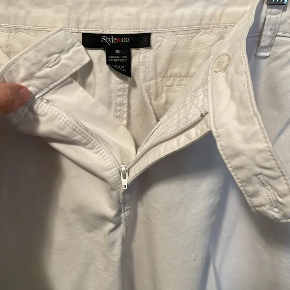 🥰🥰🥰3 for 12$🥰🥰🥰Style& Co White Capris - Image 7