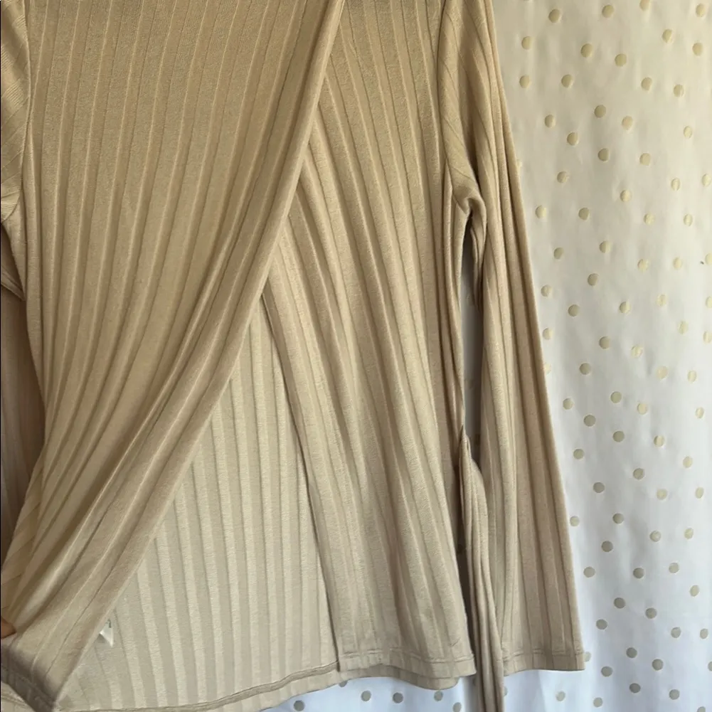H&M Beige Ribbed Long Sleeve Blouse - Image 4