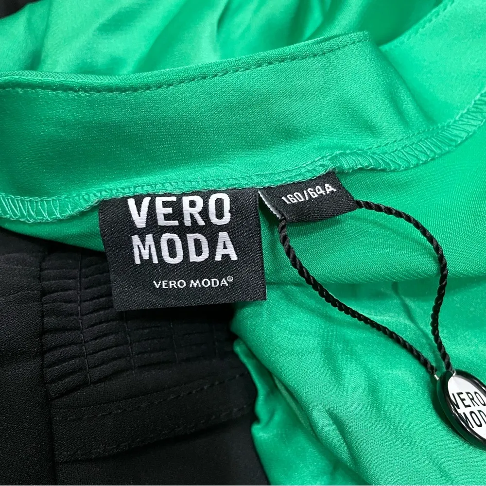 Vero Moda green and black beaded romper / M / New with tags - Image 13