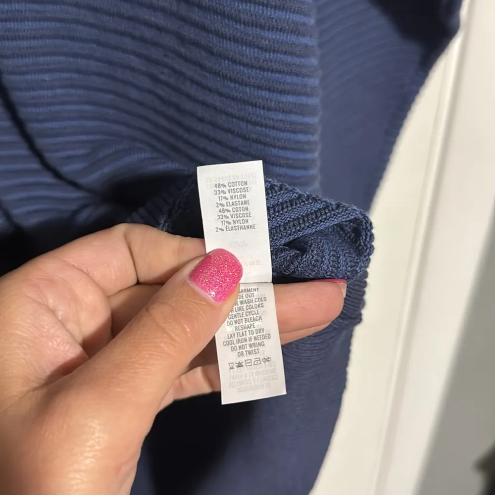 Aerie  crew - Image 7