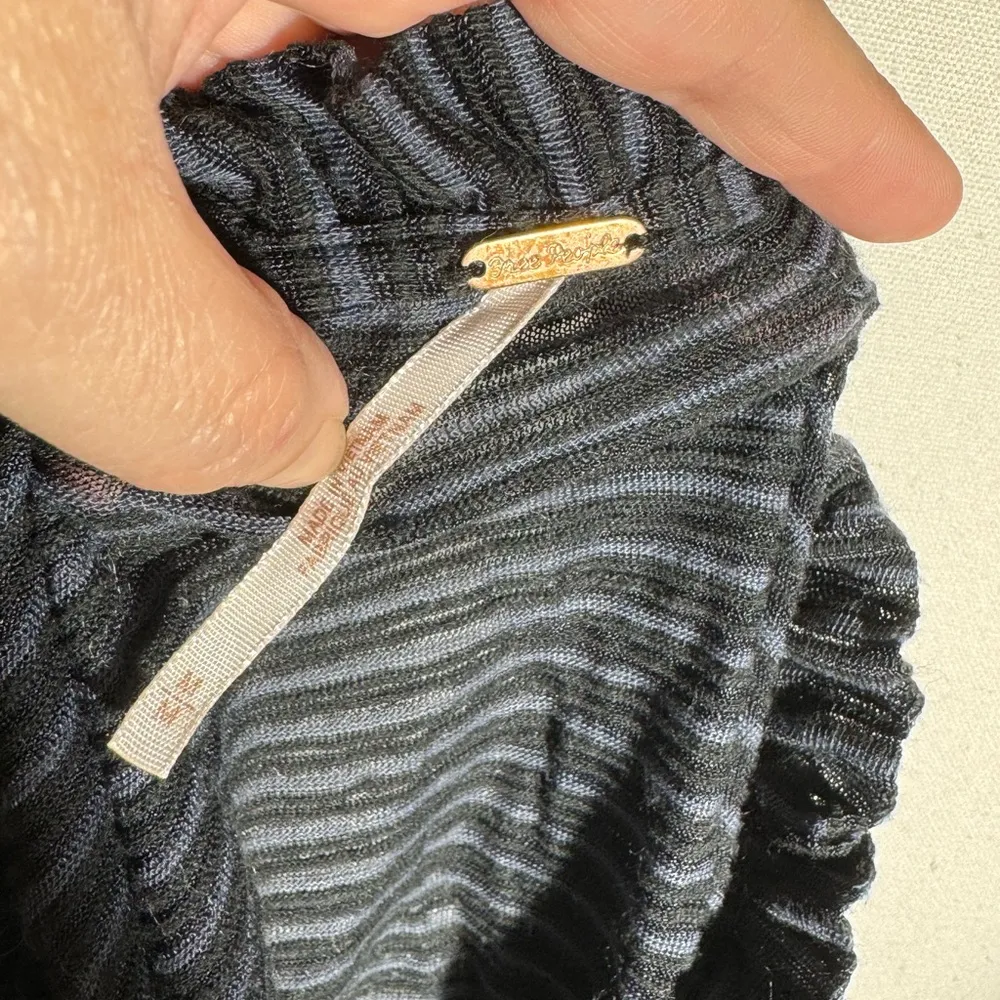 Free People Dorothy Striped Peasant Top Black Blue Drawstring Womens Medium - Image 10