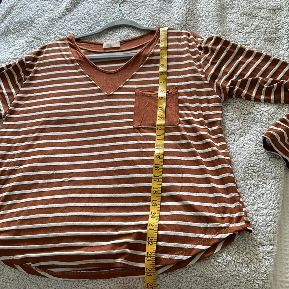 Hailey & Co Women's M Long Sleeve Pocket Tee Shirt Rust Brown Stripe Vneck Top - Image 9