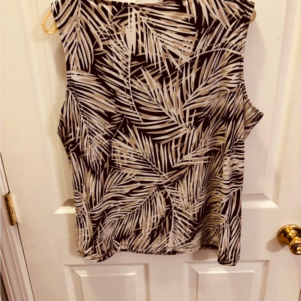 Nine West Black and White Sleeveless Top - Image 2