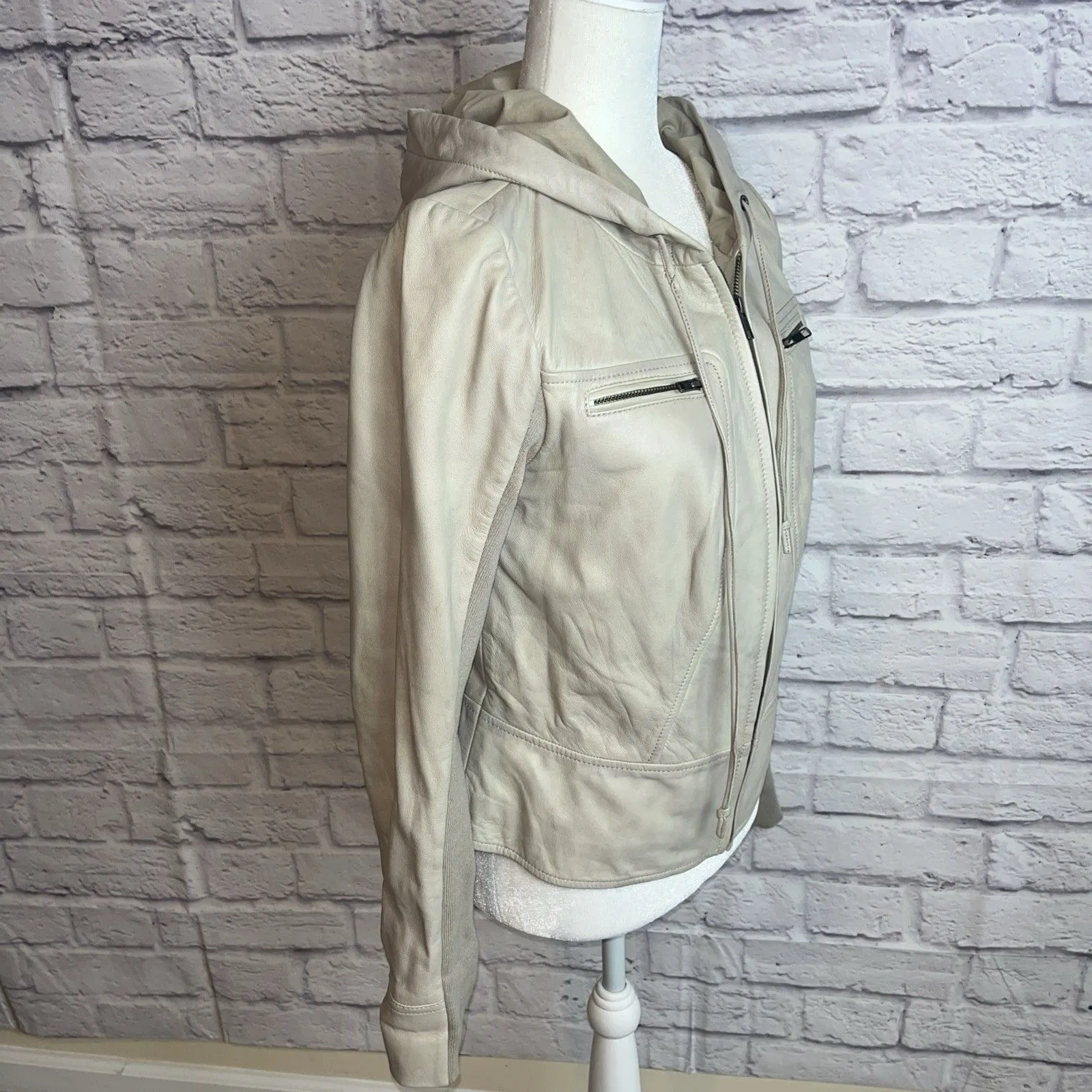 Trouvé Women’s Genuine Leather Moto Hooded Aviator Retro Jacket Size Medium - Image 7