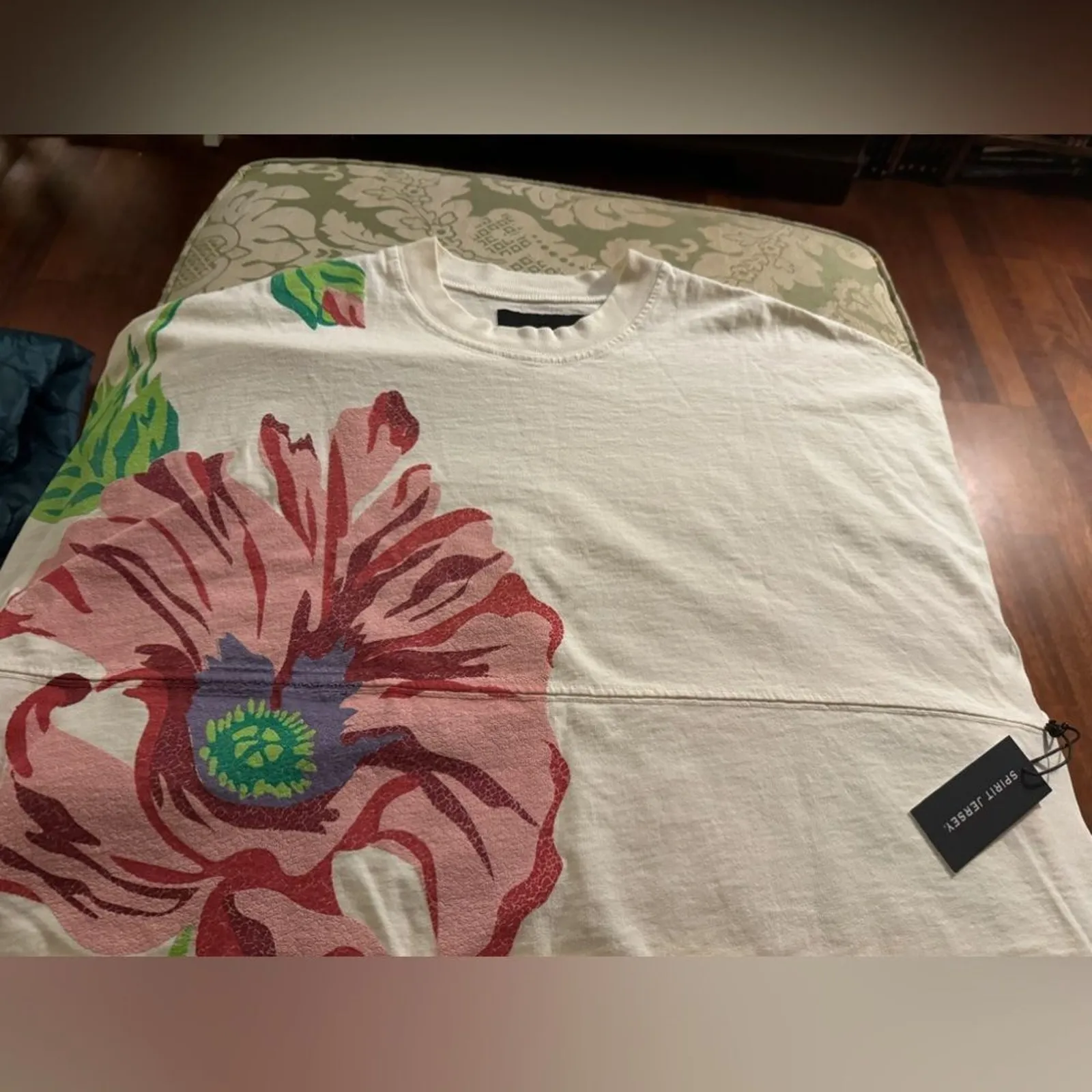 SPIRIT JERSEY Isla Bonita Floral Crop Top, Size M, New with tag - Image 6