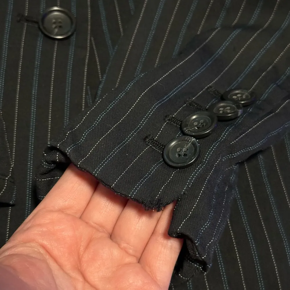 Ann Taylor  black blue Pinstripe button fitted Blazer size 6 - Image 10