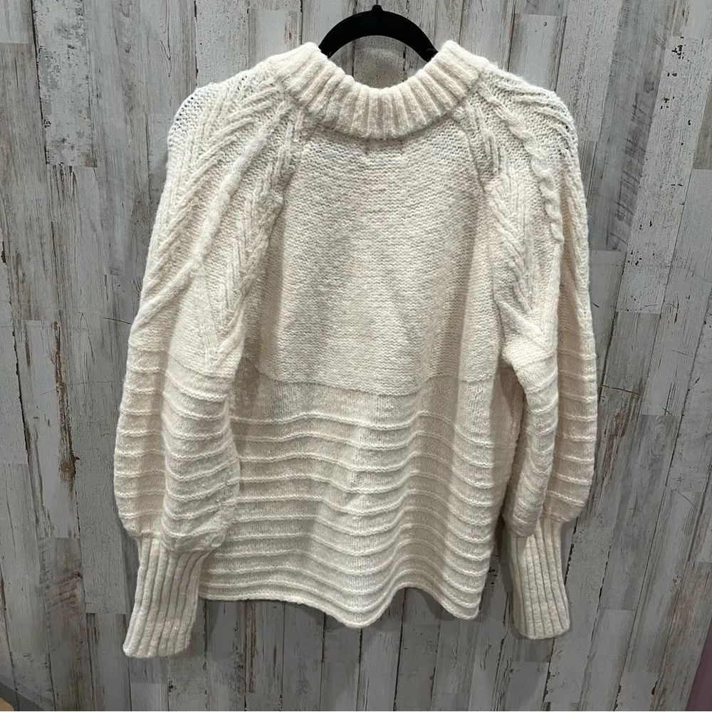Universal Thread Ivory Puff Sleeve Sweater Crewneck Femme - Image 6
