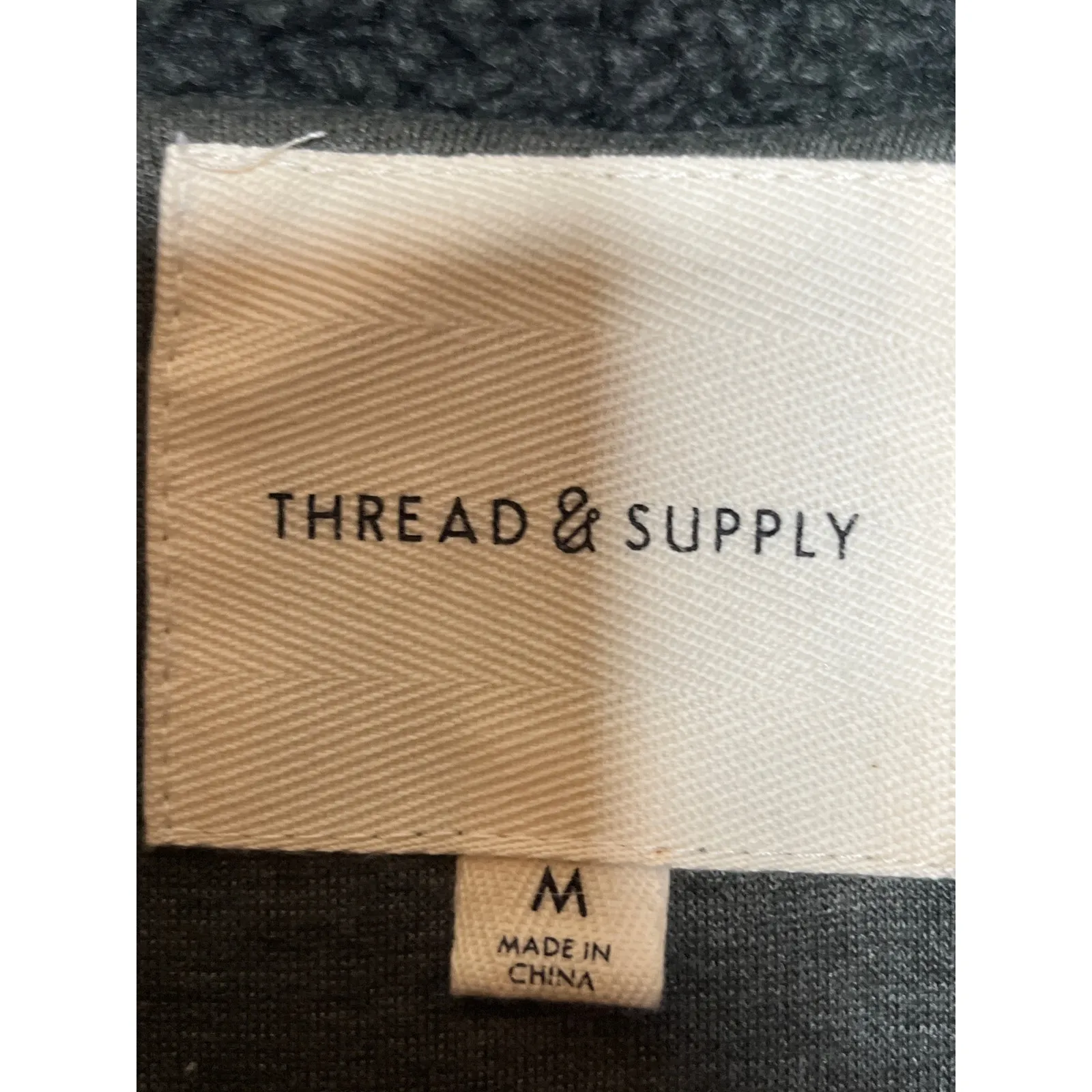 Hem & Thread Medium Sherpa Shacket Dark Olive Green Warm Cozy - Image 5