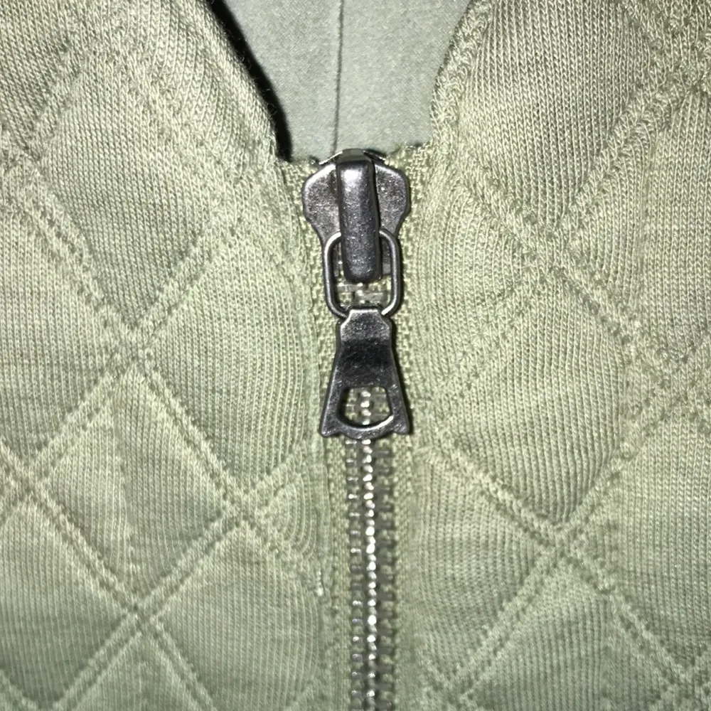 Women’s Green Quilted Jacket - Image 4