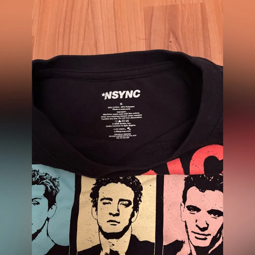 Black *NSYNC Graphic Crop Tee shirt size Small - Image 2