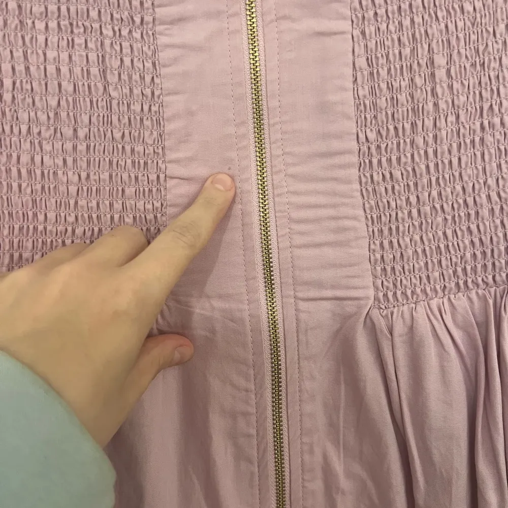 The Tommie Cap-Sleeve Smocked Front-Zip Shirt Dress Lilac - Image 7