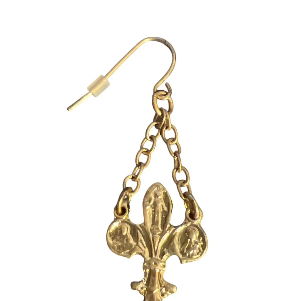 Vintage Fleur De Lis Faux Pearl Drop Earrings Gold Tone Hooks Chain Estate 2.5" - Image 3