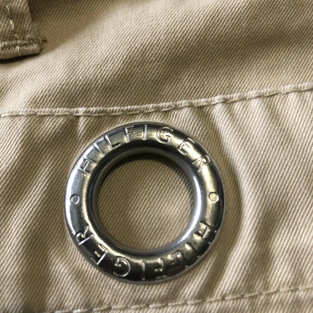 Tommy Hilfiger Shorts size 4 - Image 4