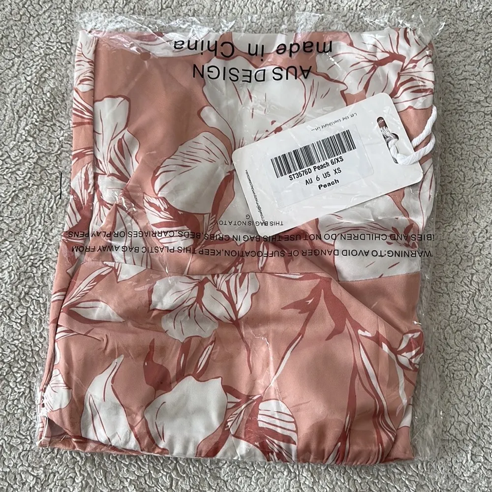 Selfie Leslie | Ladies Night Floral Dress - Image 6