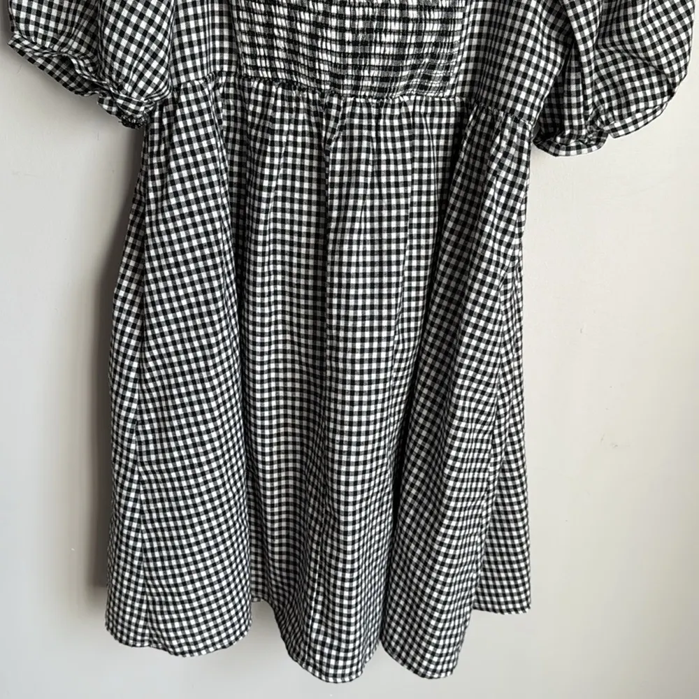 NEW Tuckernuck Pomander Place Beachwood Gingham Abigail
Mini Dress Large - Image 8