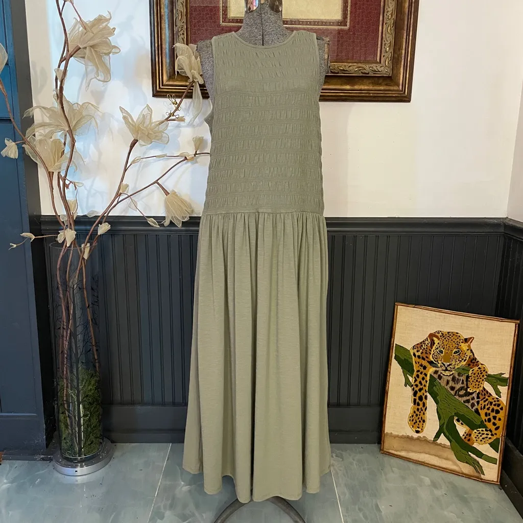 NWT Universal Thread Olive Green A Line Smocked Tank Dress - Sz XXL 💚🎀 - Image 3