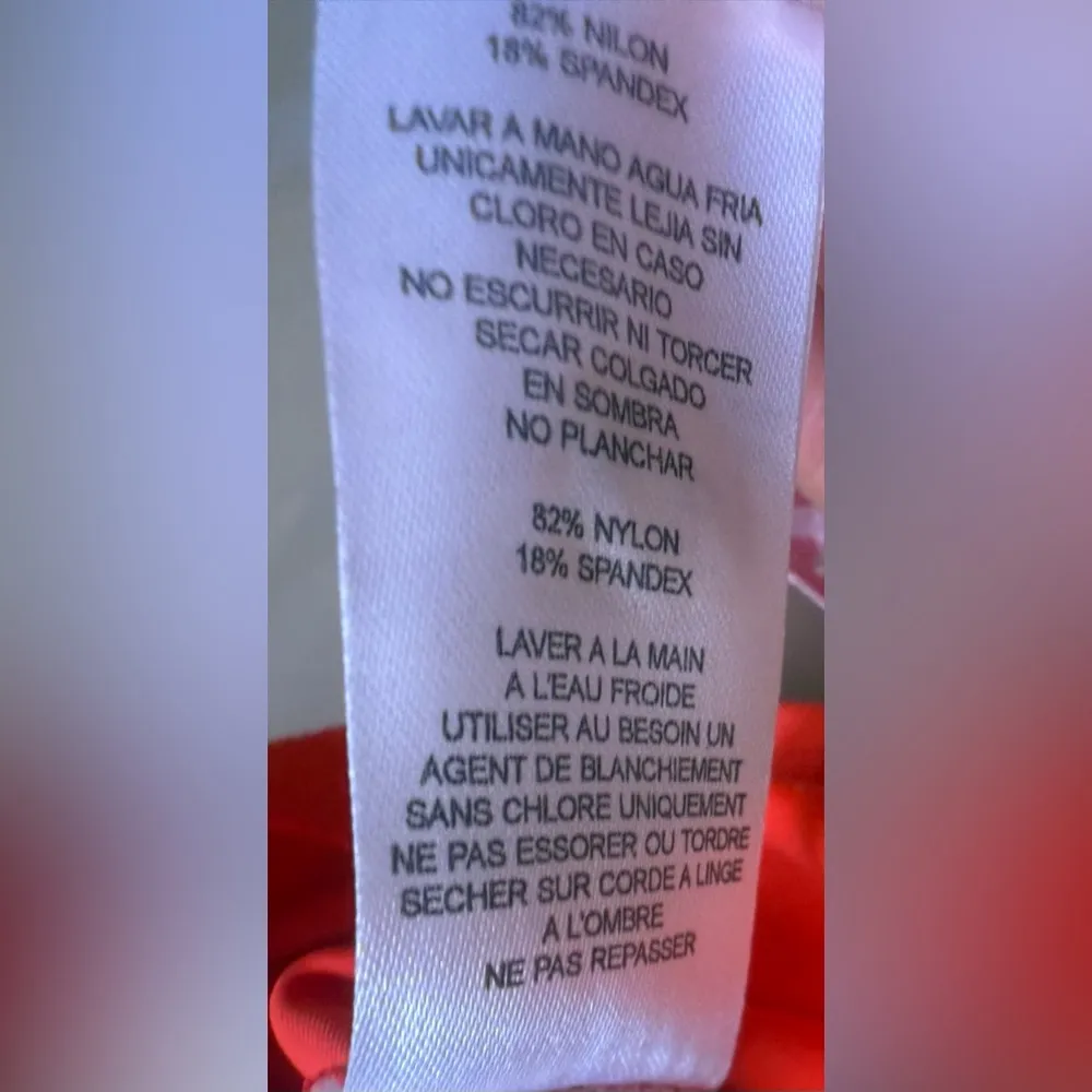 MAIDENFORM red Tankini Swim Top Size 38C summer pool cruise - Image 8