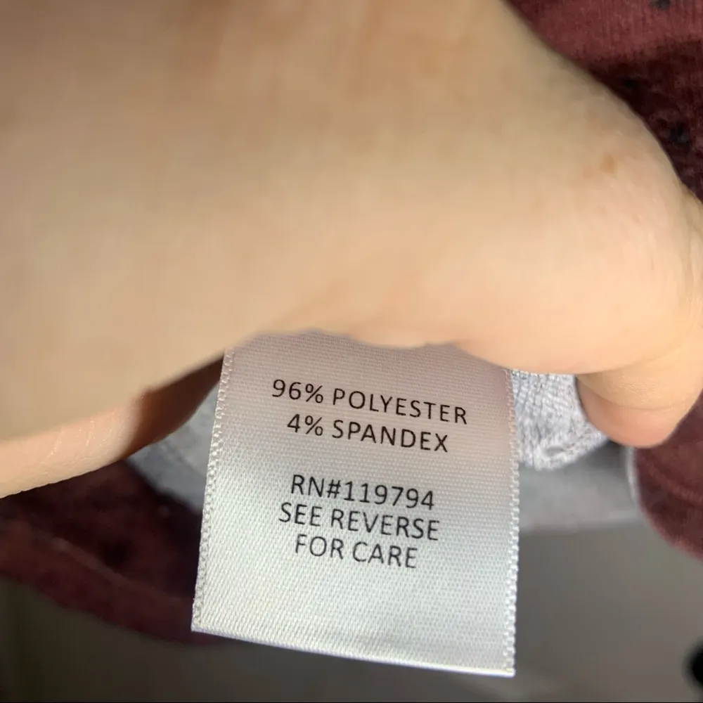 Oneworld Grey/Maroon Snake Print Knit 3/4 Sleeve Blouse 1X - Image 7