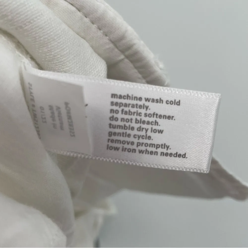 Three Dots Sonoma Shorts in White Size Medium NEW - Image 7