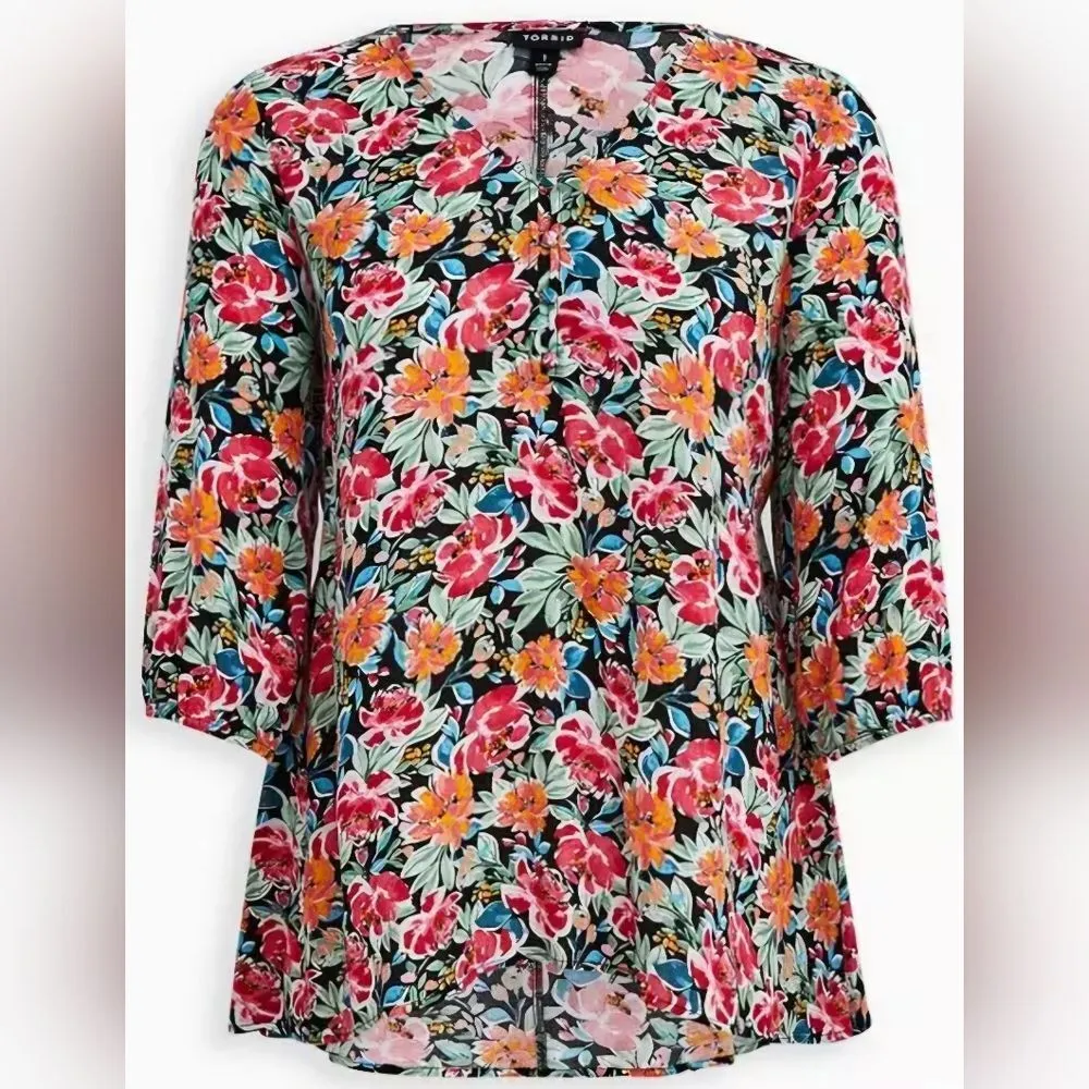 Torrid Floral Print V-Neck Crinkle Gauze Hi-Low Tunic Top (0) - Image 4