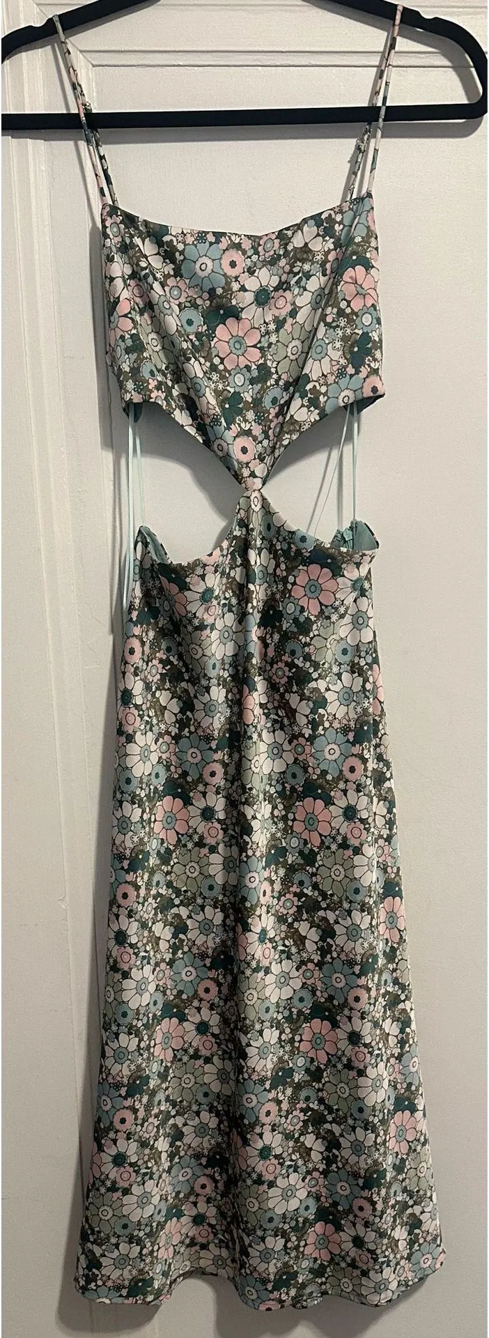 Cotton Candy LA Retro Cut Out Midi Dress NWT - Size M - Image 5