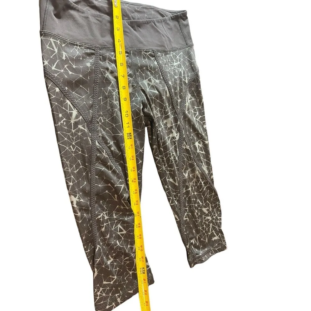 Lululemon Black Celestial Star Crop Pedal Pusher Size 10 Leggings Gym Athletic - Image 5