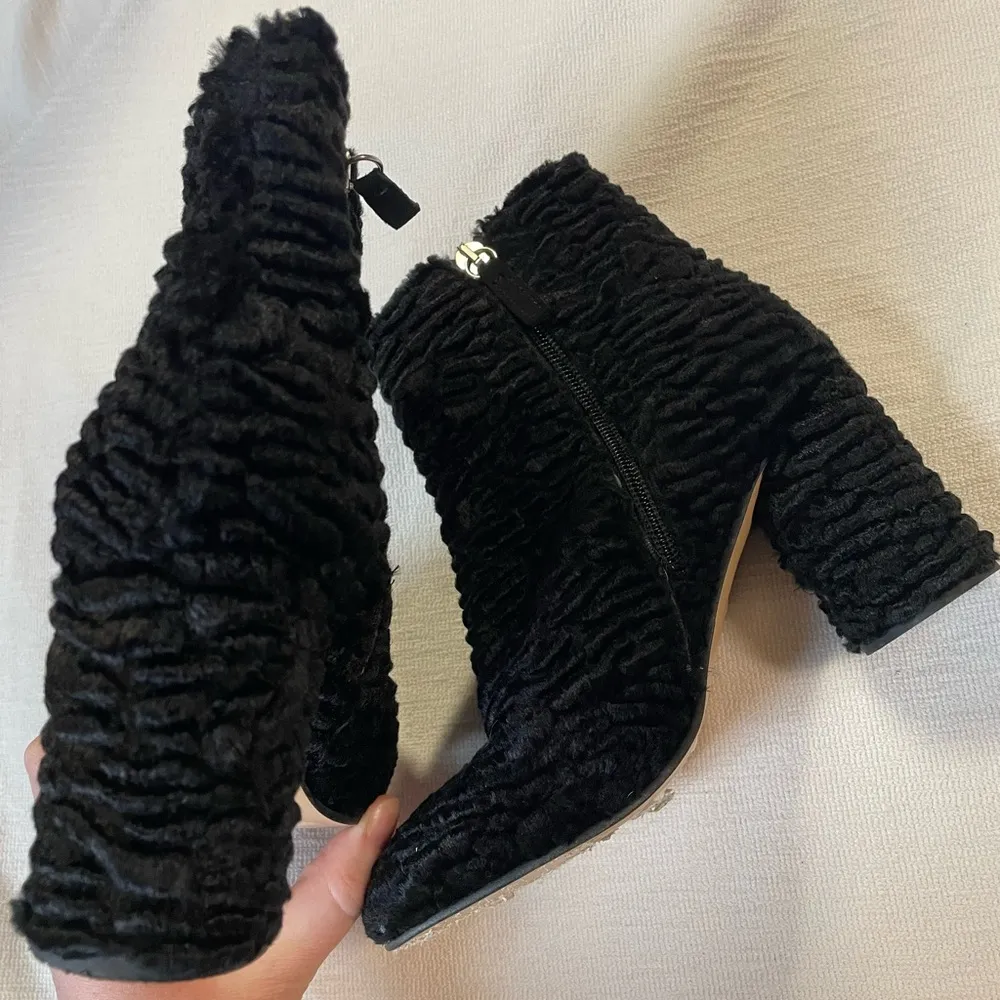 Basic Velour Heel Boots - Image 3