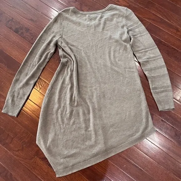 Apt 9 long sleeve mocha light asymmetrical tunic sweater size small - Image 2