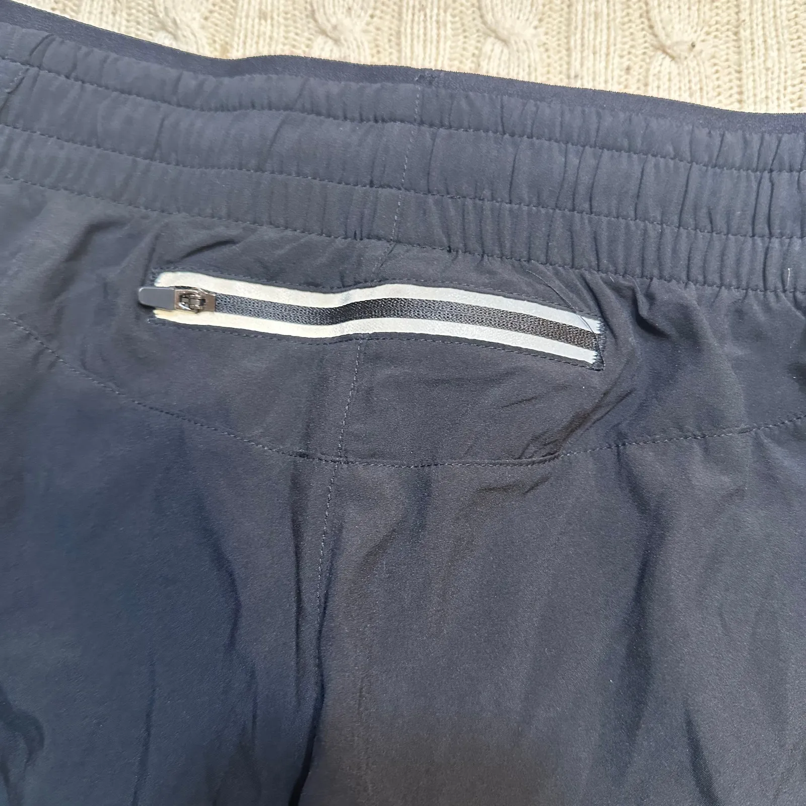 Fabletics Black Activewear Shorts sz S - Image 4