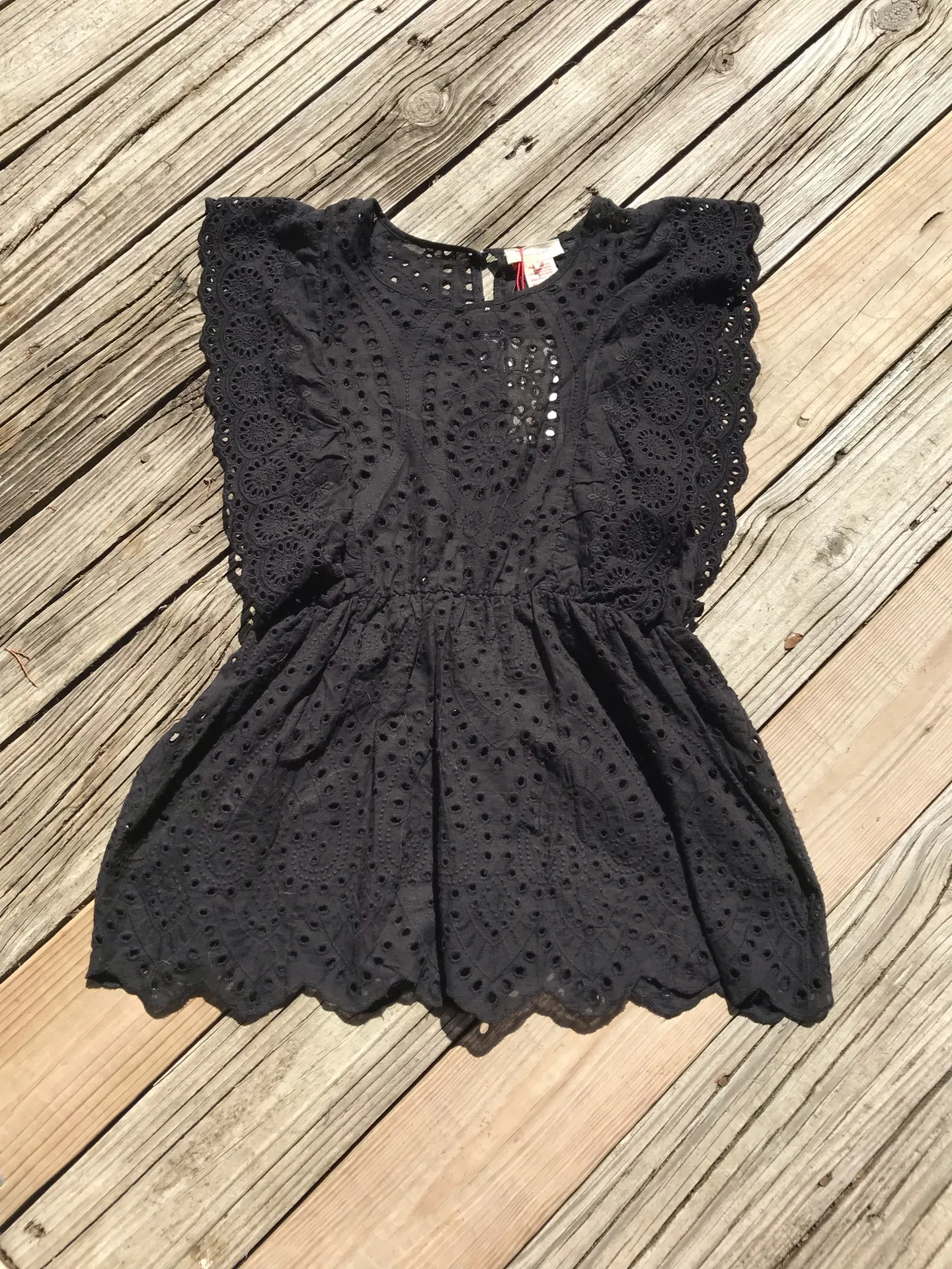 NWT Solitaire Crochet Babydoll Eyelet Lace Top sz M - Image 4