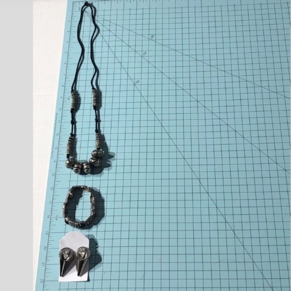 Vintage Jewelry Set Necklace Bracelet Earring Bead Metal Cord Black Silver - Image 6