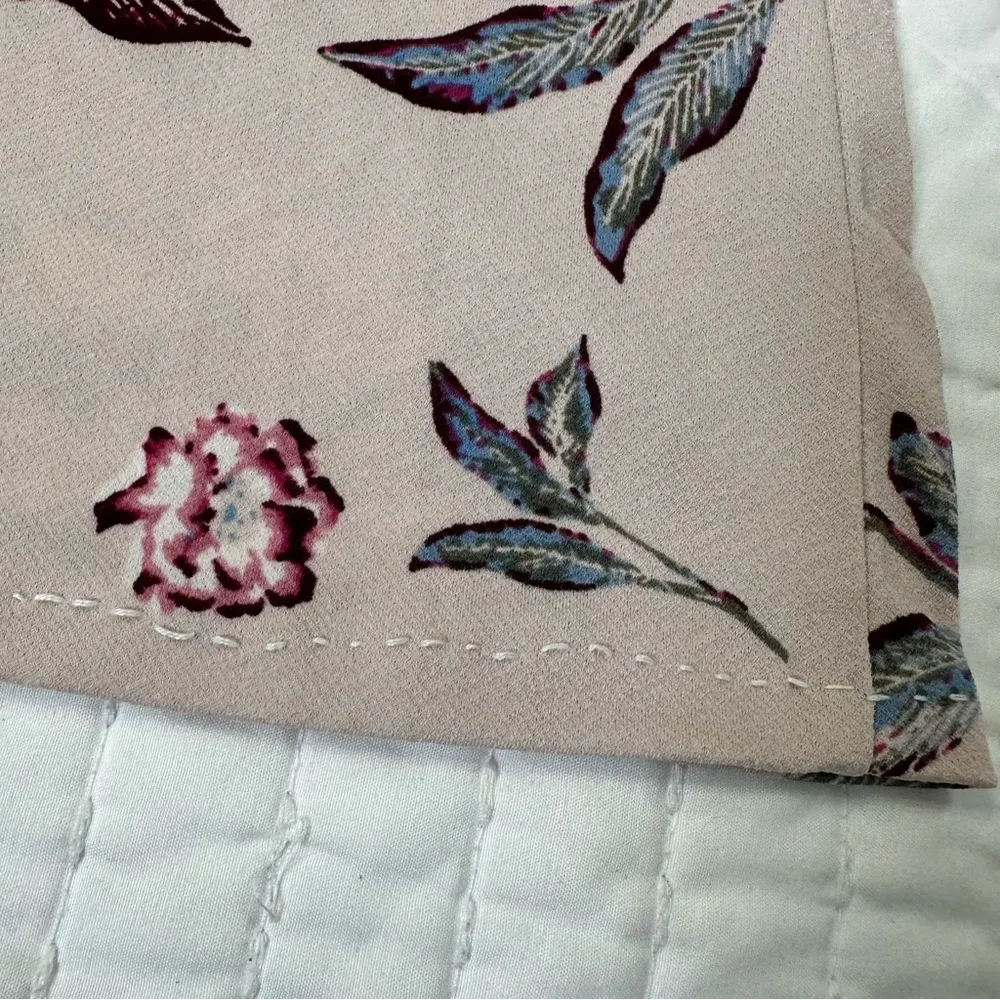 Jessica Simpson Maternity Blouson Cream and Burgundy Floral Dress - Image 12