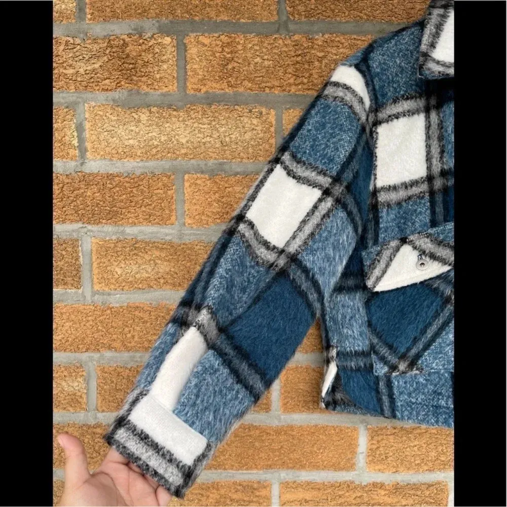 ZARA CROPPED PLAID OVER SHIRT BLUE/ WHITE SMALL - Image 2