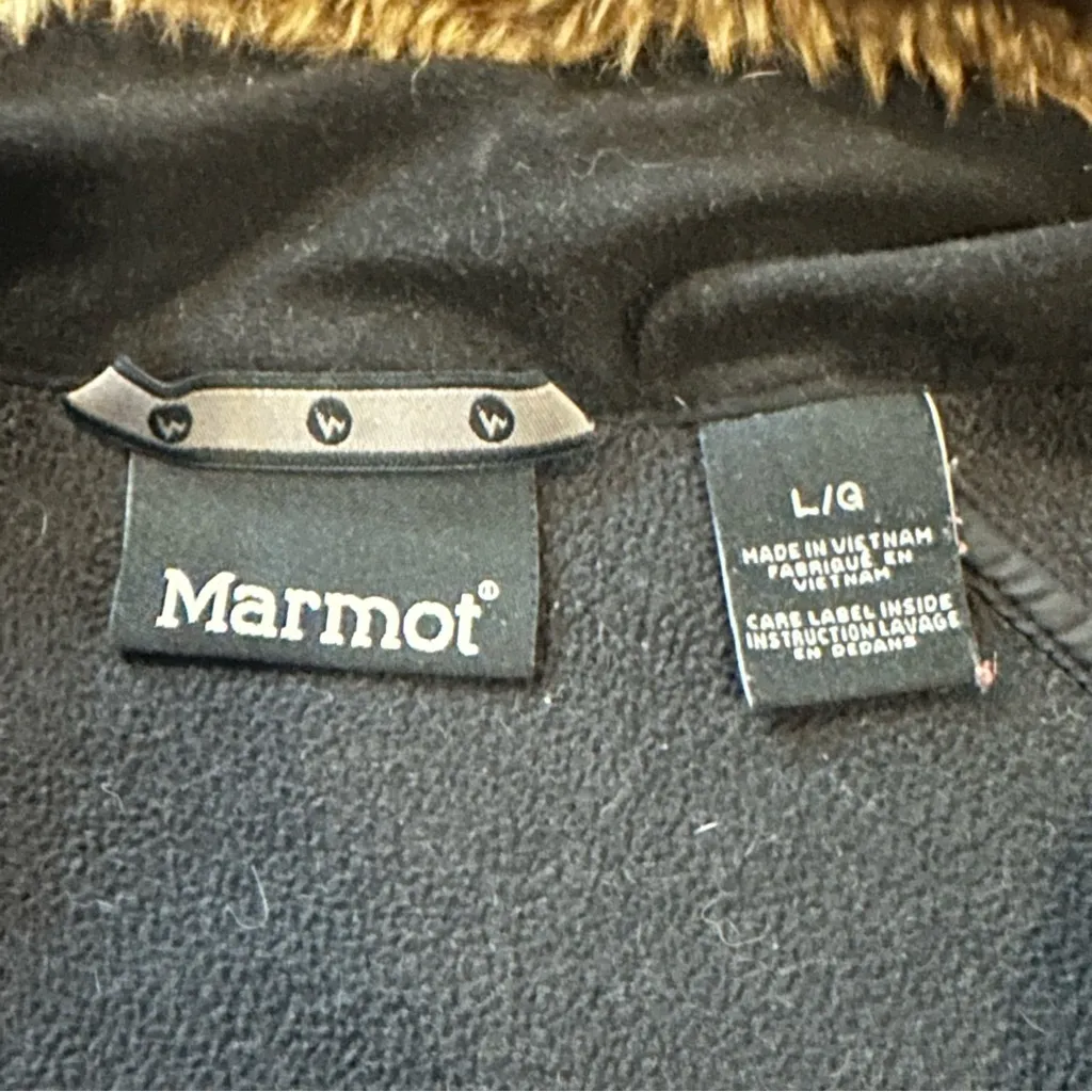 Marmot Red Zip Up Faux Fur
Hooded Light Winter Jacket Coat
- Women's Large - Image 5