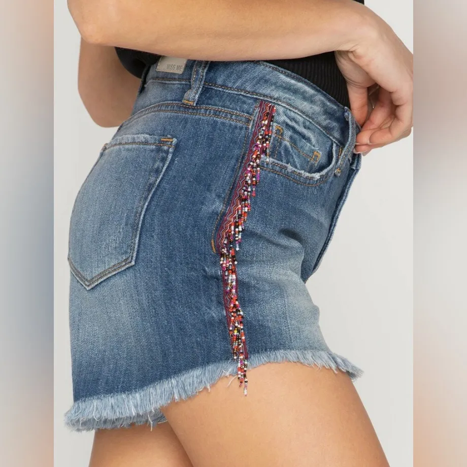 MISS ME HIGH RISE RELAXED SHORT size 29 - Image 2