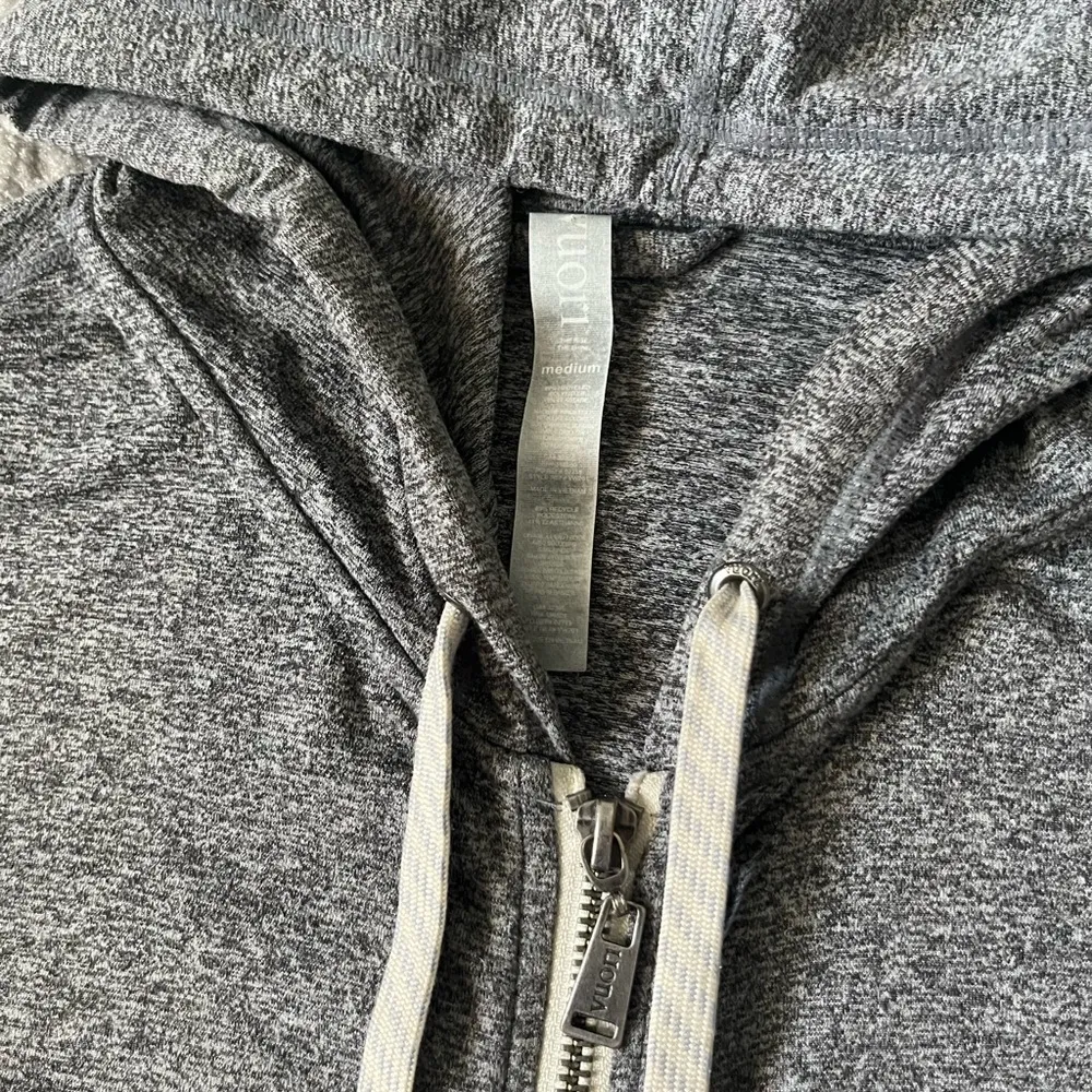 Vuori Halo Performance Hoodie - Image 7