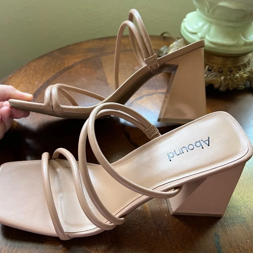 Abound Austyn Tubular Strappy Block Heeled Sandal Tan Mocha Size 10 NEW - Image 7