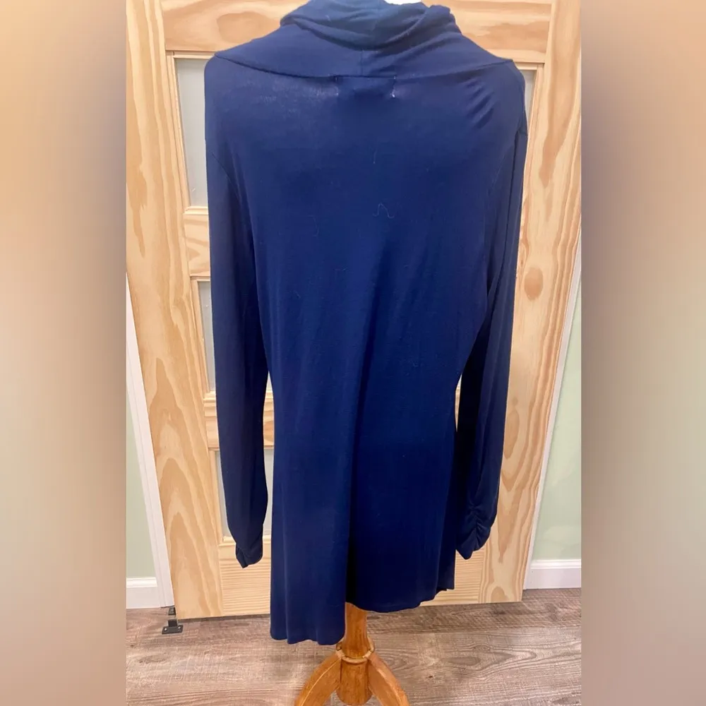 Navy Blue Shark Tooth Hem Shirt Size L Size L - Image 3