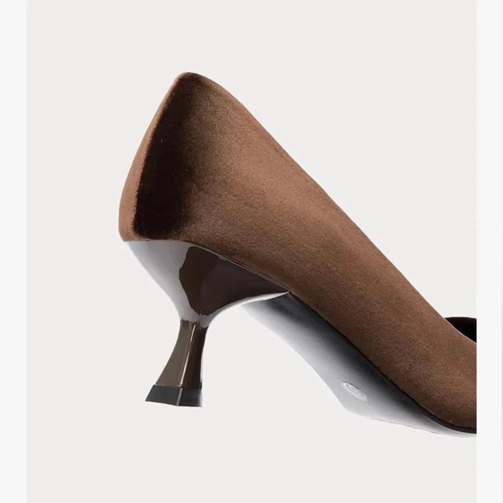 NEW Vegan Suede 2.5”Stiletto Pumps Pointed Toe Heels Mid Heel Dress Shoes 10 Brown - Image 8