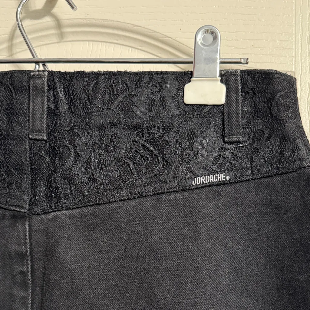 💖 Vintage 80s/90s Jordache Washed Black Denim Pencil Skirt Lace Detail - Image 4