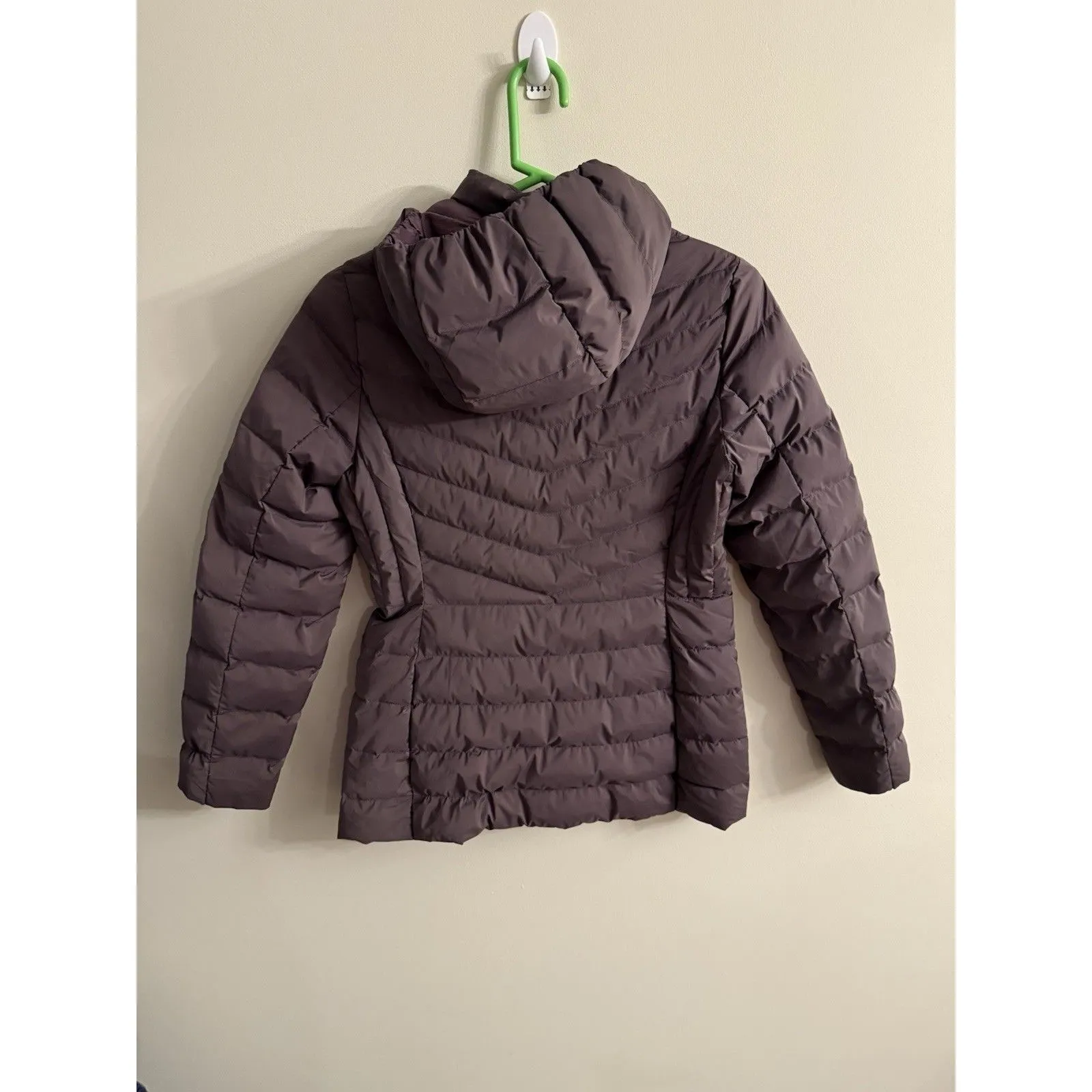 32 Degrees Heat‎ Womens Hooded Puffer Jacket 4 Way Stretch in Açaí Berry, S - Image 4