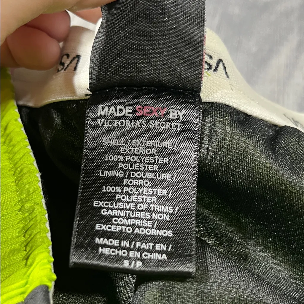 Victoria’s Secret Sports Lime Green with Grey Lining Athletic Shorts; Small - Image 3