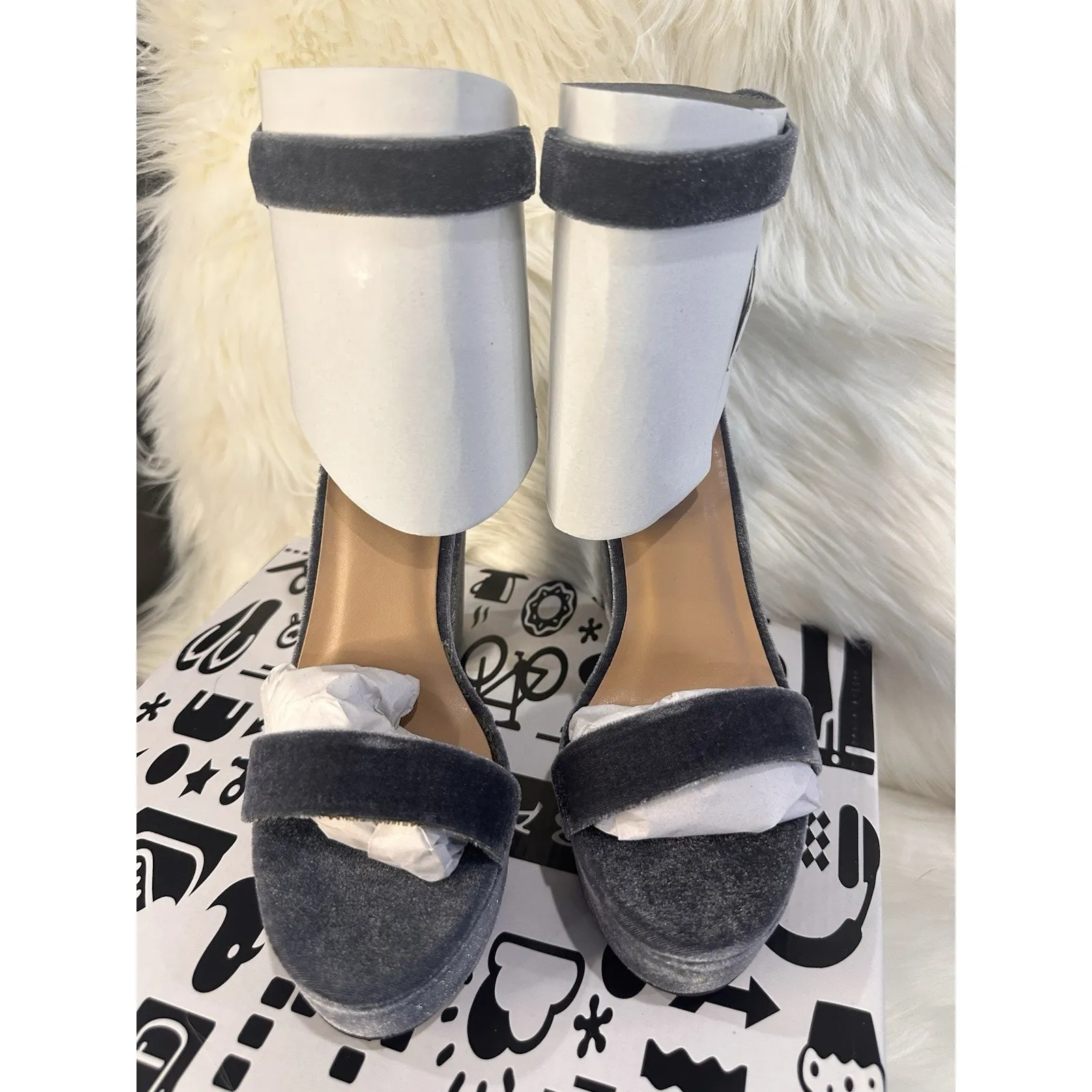 New: Bamboo Velvet Gray Ankle Strap Platform High Heels Y2K Chunky Heels - Image 2