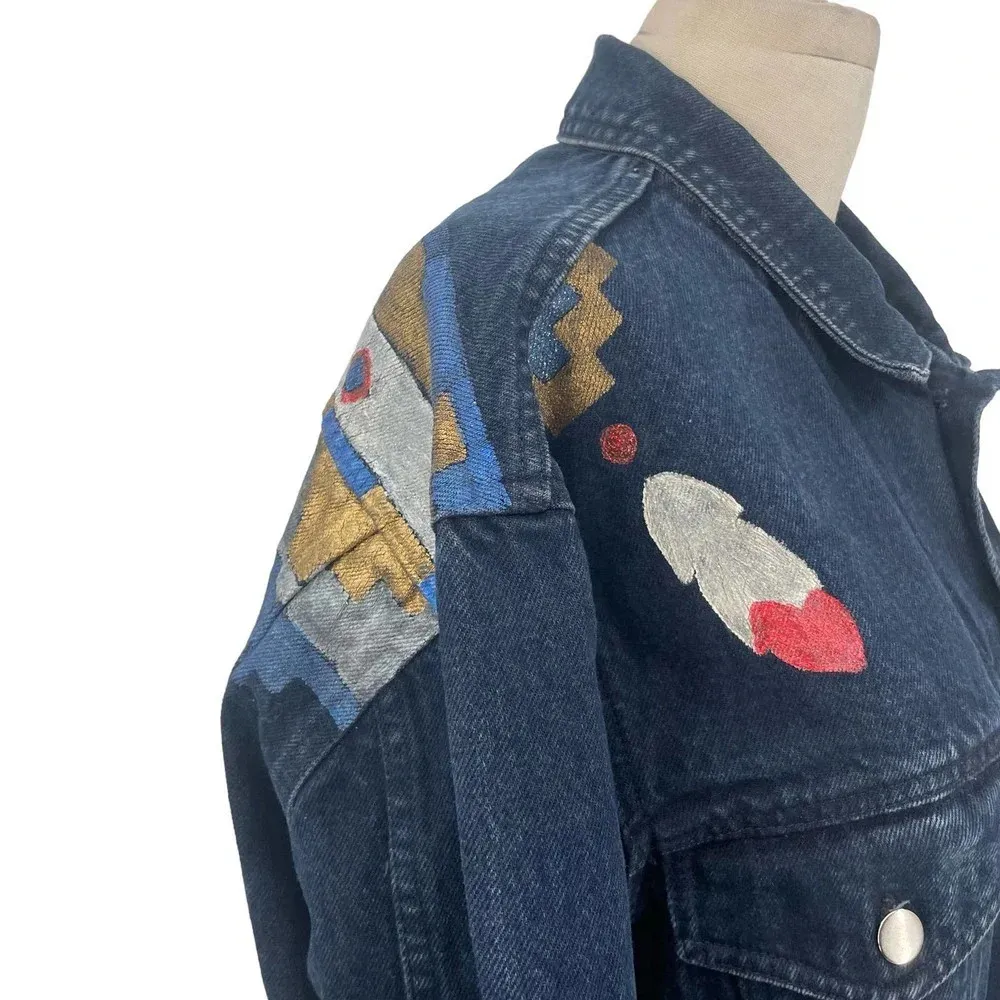 Sundance Hand Painted Feather Print Dark Denim Jacket Blue Red Size‎ XL - Image 6