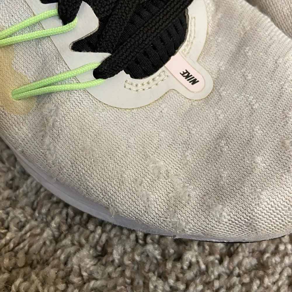 Nike Air Zoom Vomero 14 Women's Running Shoe - Image 2