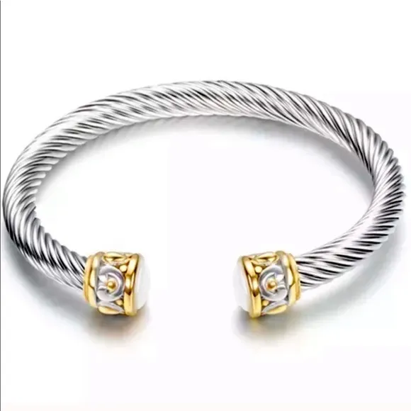 Twisted Designer Style Bracelet Silver Gold White/Clear Bangle - Image 2