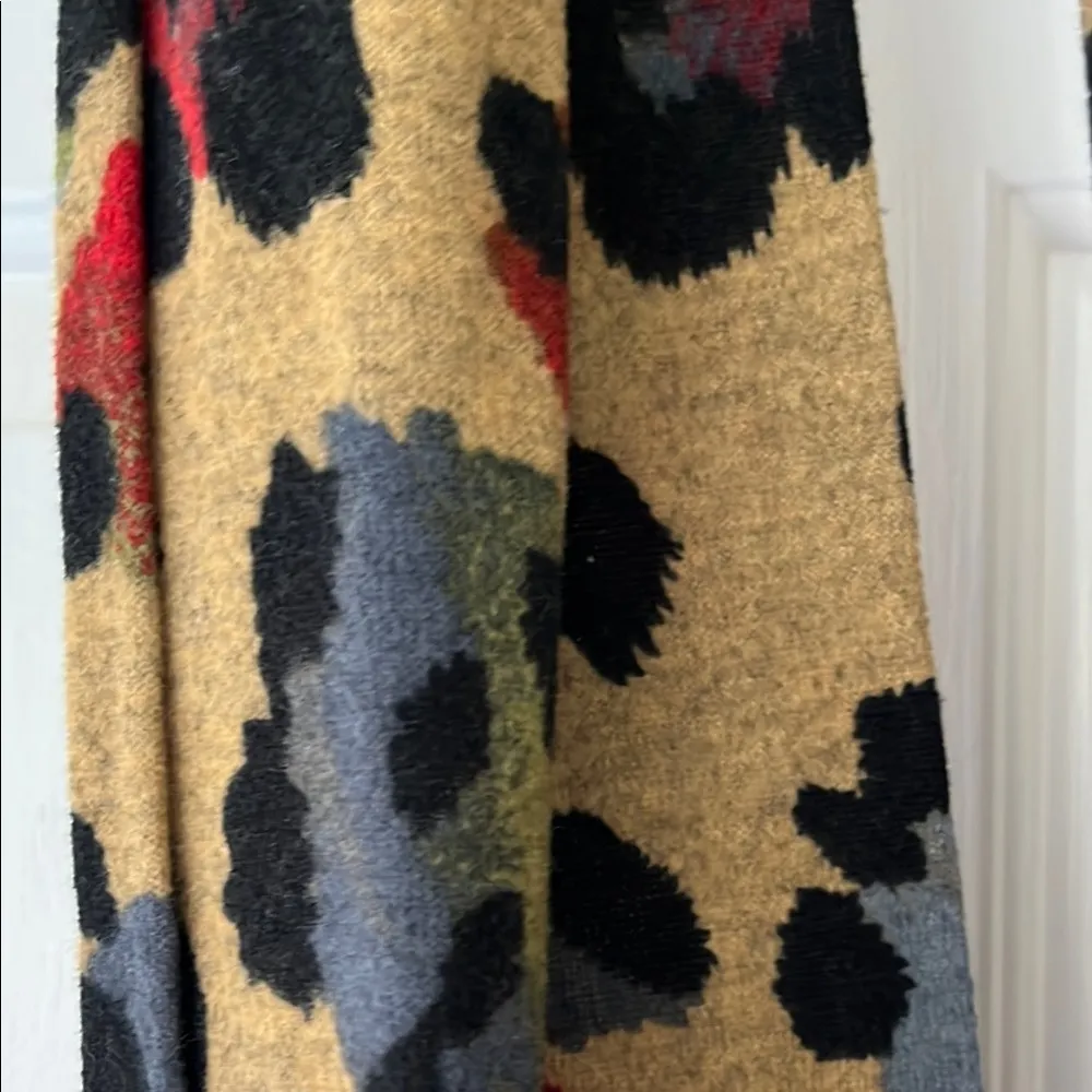 Red and Black Loop Scarf with Abstract Pattern - Image 3