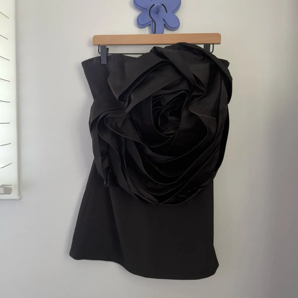 Amur 4 Legacy Rosette Strapless Mini Dress Black - Image 2