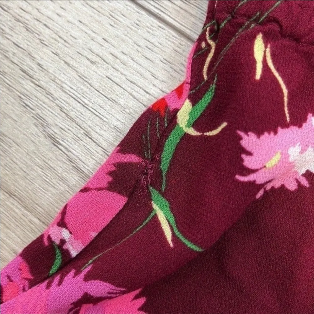 Express Maroon Floral Tie Front Lightweight Top/Sweater Size Small - Image 9